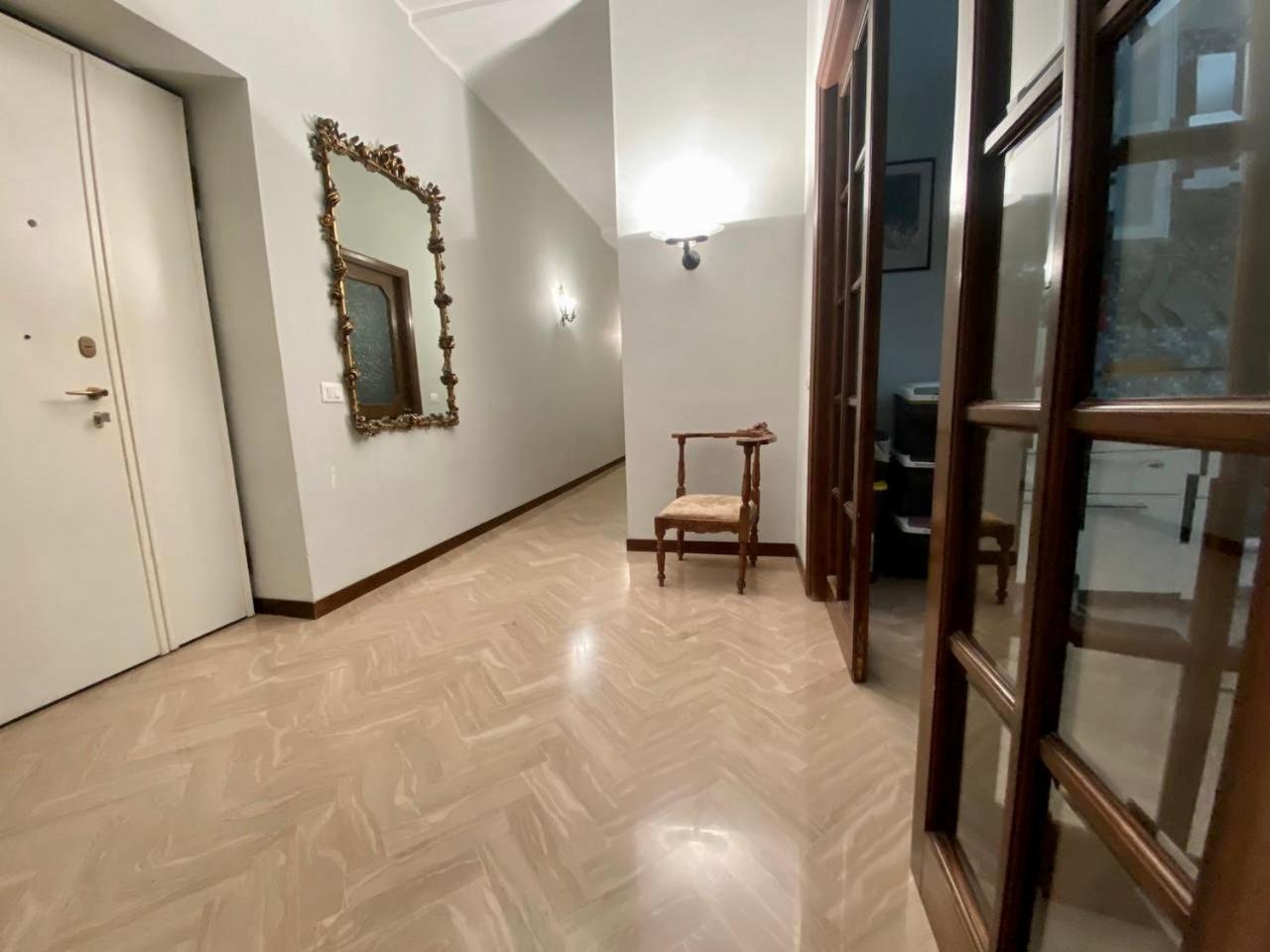 Il Balcone Sul Teatro Apartment La Spezia Luaran gambar